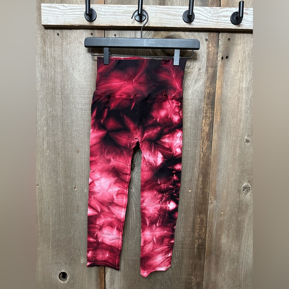 Free People Movement Tie Dye Leggings in Black Red Size M/L